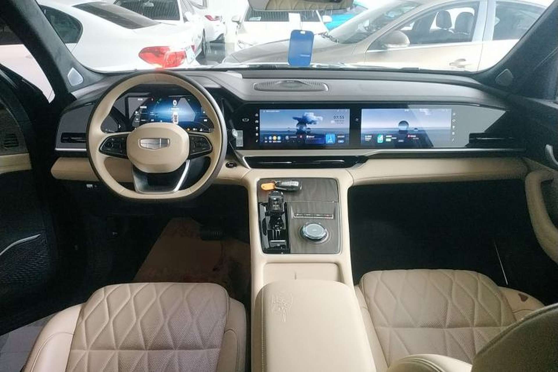 Used Geely Auto Monjaro L 2025 Dongfang Yao 2.0TD Automatic All-Wheel-Drive Wangyue Edition Center Console