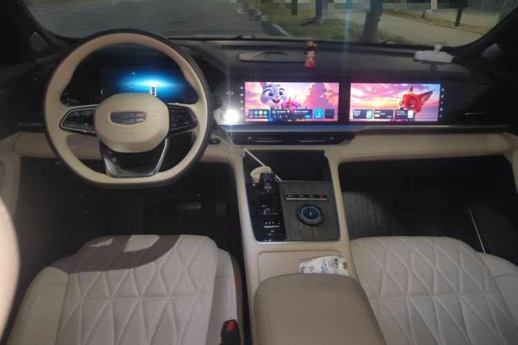 Used Geely Auto Monjaro L 2025 Dongfang Yao 2.0TD Automatic Lanxing Edition Center Console