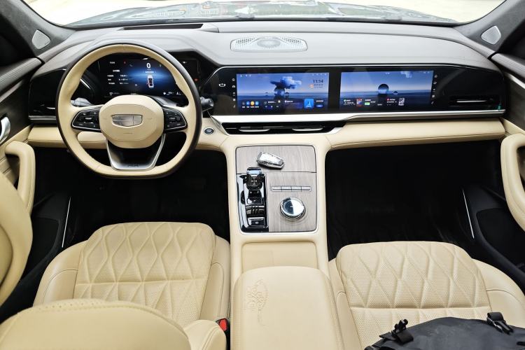 Used Geely Auto Monjaro L 2025 Dongfang Yao 2.0TD Automatic All-Wheel-Drive Wangyue Edition Center Console