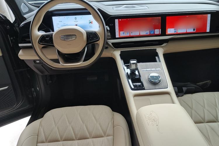 Used Geely Auto Monjaro L 2025 Dongfang Yao 2.0TD Automatic All-Wheel-Drive Wangyue Edition Center Console