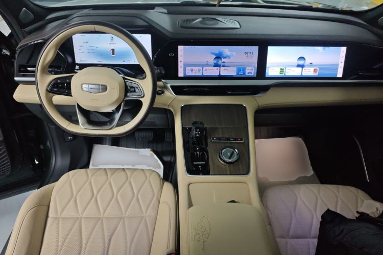 Used Geely Auto Monjaro L 2025 Dongfang Yao 2.0TD Automatic All-Wheel-Drive Wangyue Edition Center Console