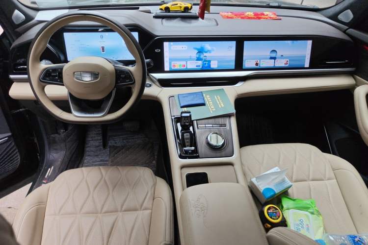 Used Geely Auto Monjaro L 2025 Dongfang Yao 2.0TD Automatic Lanxing Edition Center Console