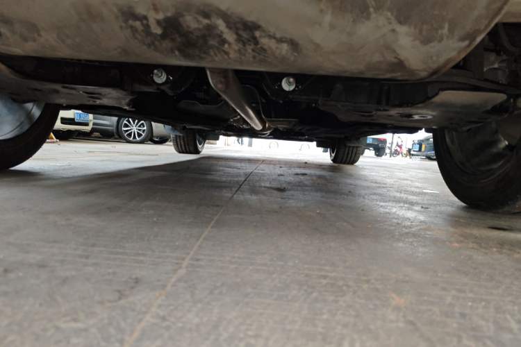 Used Geely Auto Monjaro L 2025 Dongfang Yao 2.0TD Automatic Jinzhao Edition Chassis Rear