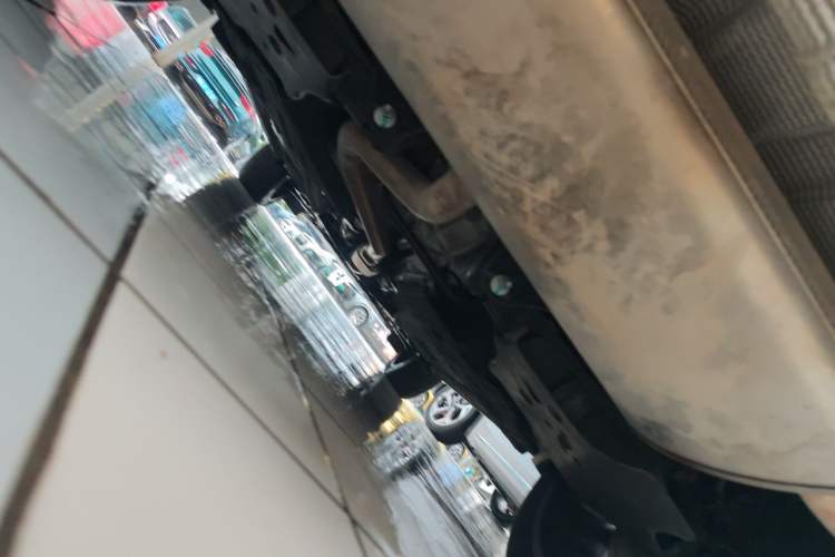 Used Geely Auto Monjaro L 2025 Dongfang Yao 2.0TD Automatic All-Wheel-Drive Wangyue Edition Chassis Rear
