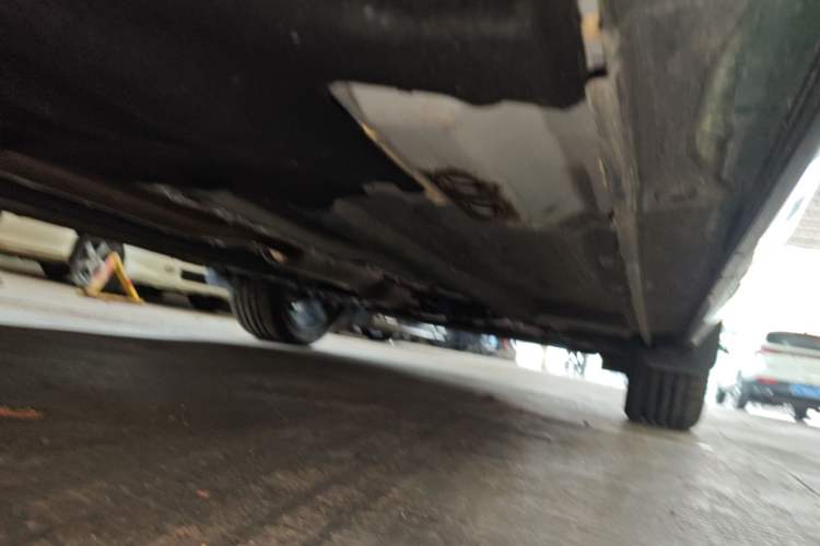 Used Geely Auto Monjaro L 2025 Dongfang Yao 2.0TD Automatic Jinzhao Edition Chassis Rear Right