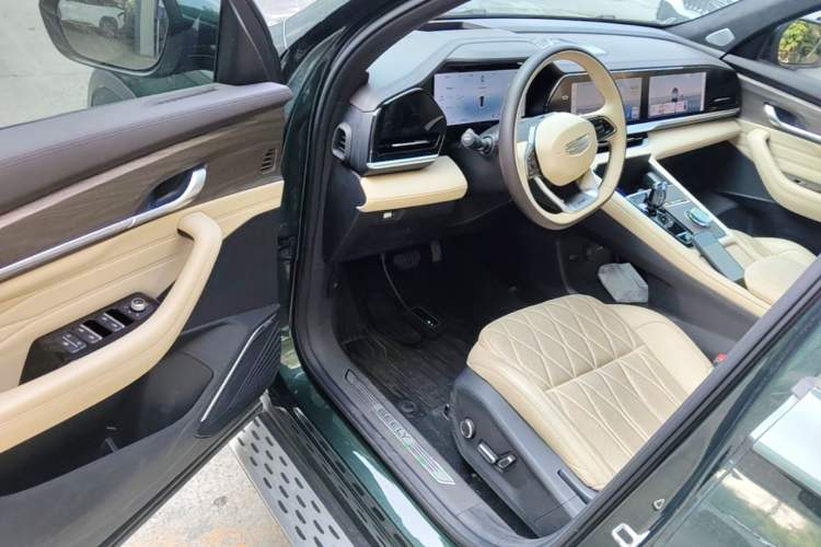 Used Geely Auto Monjaro L 2025 Dongfang Yao 2.0TD Automatic All-Wheel-Drive Wangyue Edition Driver Seat