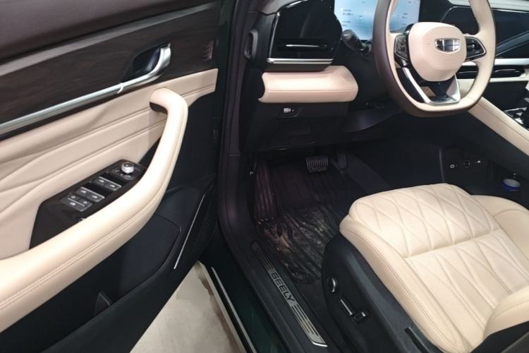 Used Geely Auto Monjaro L 2025 Dongfang Yao 2.0TD Automatic All-Wheel-Drive Wangyue Edition Driver Seat