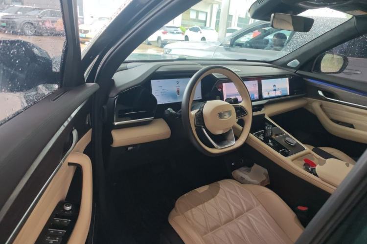 Used Geely Auto Monjaro L 2025 Dongfang Yao 2.0TD Automatic All-Wheel-Drive Wangyue Edition Driver Seat