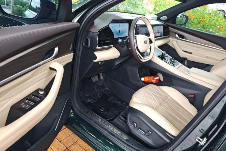 Used Geely Auto Monjaro L 2025 Dongfang Yao 2.0TD Automatic All-Wheel-Drive Wangyue Edition Driver Seat