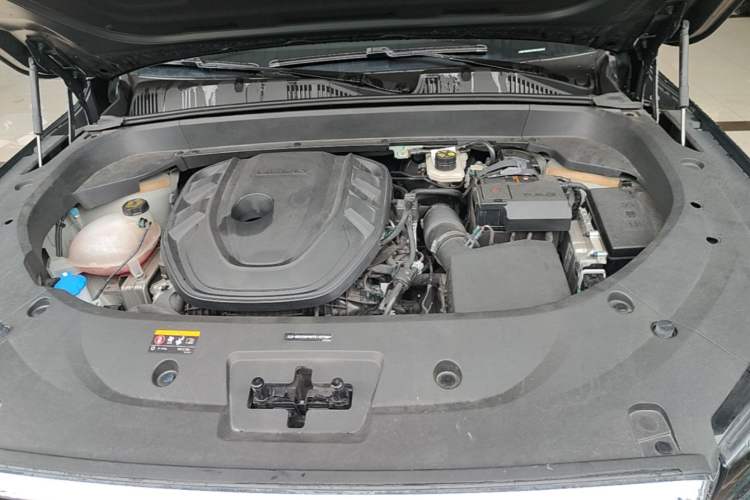Used Geely Auto Monjaro L 2025 Dongfang Yao 2.0TD Automatic All-Wheel-Drive Wangyue Edition Engine Bay