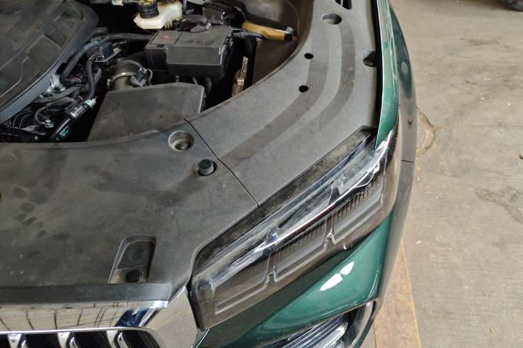 Used Geely Auto Monjaro L 2025 Dongfang Yao 2.0TD Automatic Jinzhao Edition Engine Bay Left