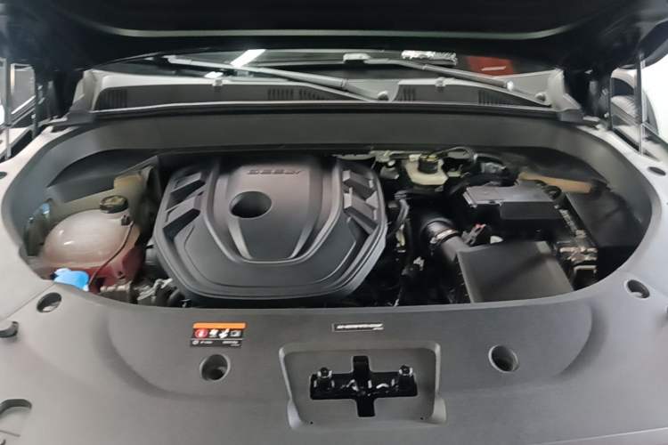 Used Geely Auto Monjaro L 2025 Dongfang Yao 2.0TD Automatic All-Wheel-Drive Wangyue Edition Engine Bay