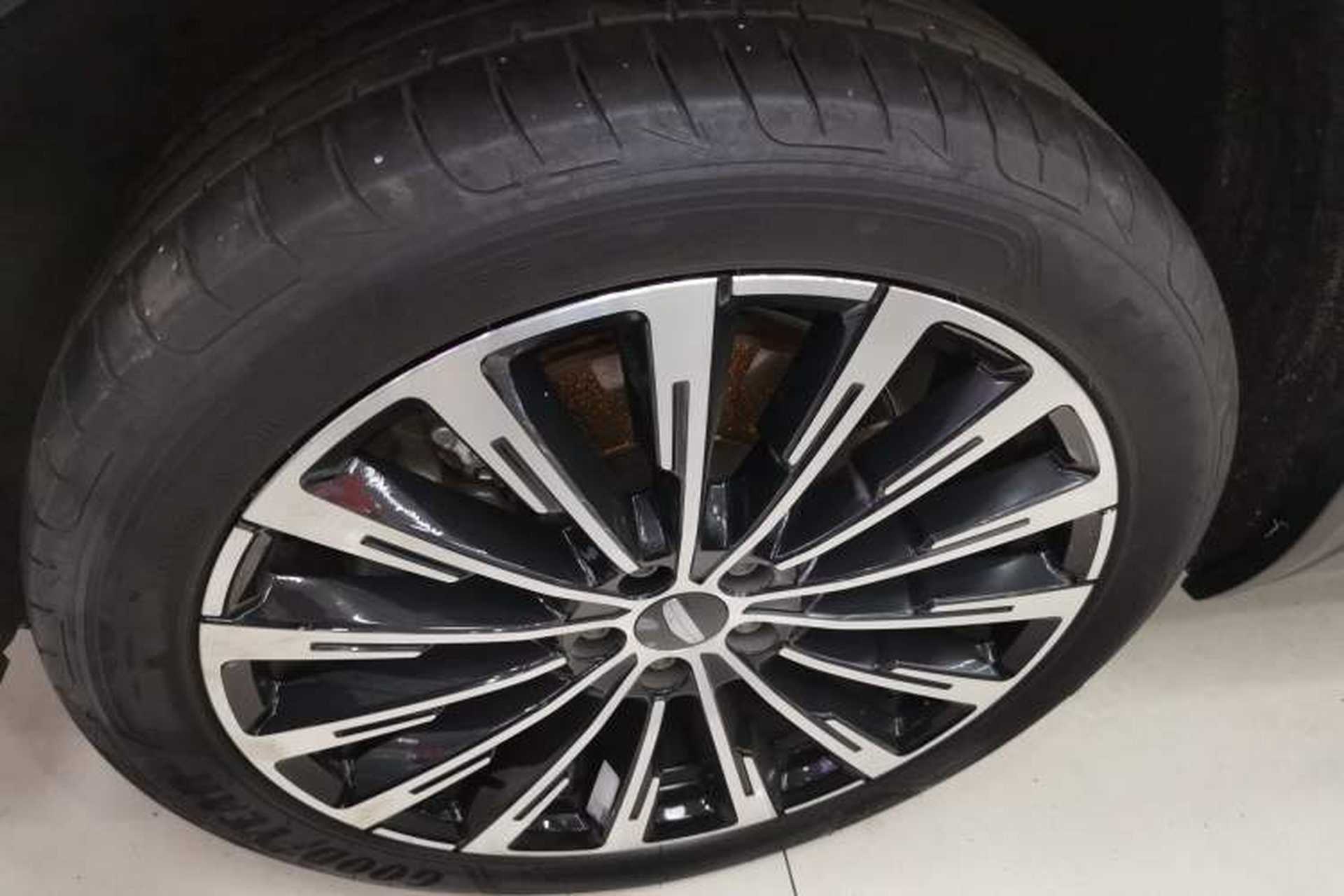 Used Geely Auto Monjaro L 2025 Dongfang Yao 2.0TD Automatic All-Wheel-Drive Wangyue Edition Exterior 1