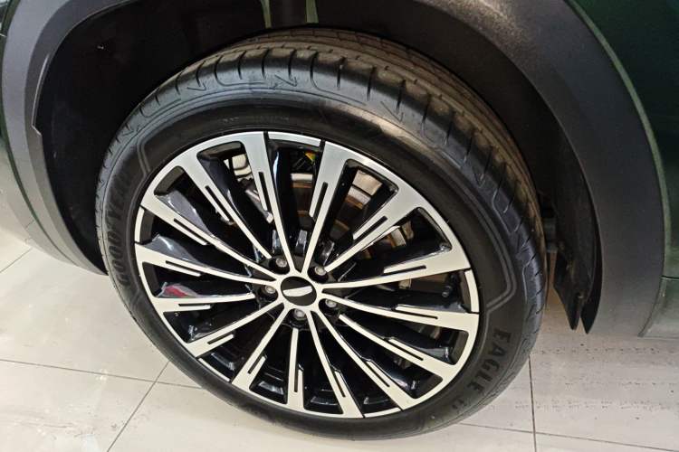 Used Geely Auto Monjaro L 2025 Dongfang Yao 2.0TD Automatic All-Wheel-Drive Wangyue Edition Exterior 2