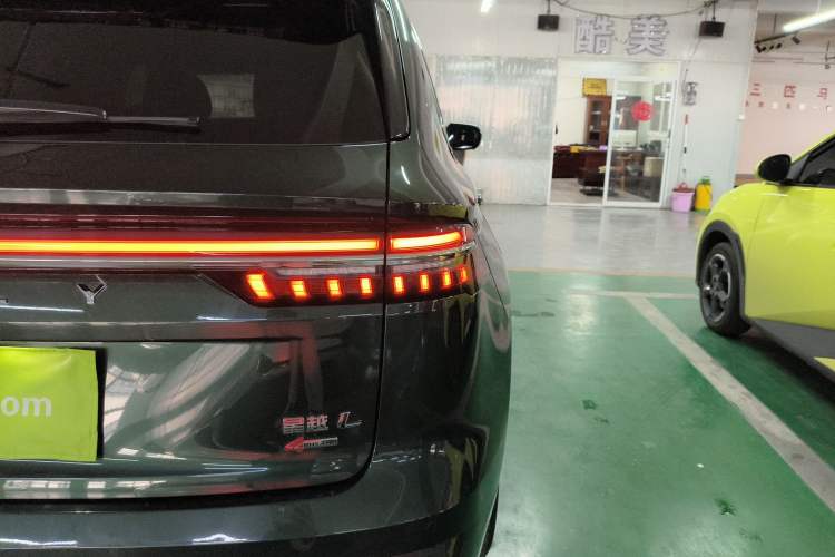 Used Geely Auto Monjaro L 2025 Dongfang Yao 2.0TD Automatic All-Wheel-Drive Wangyue Edition Exterior 3