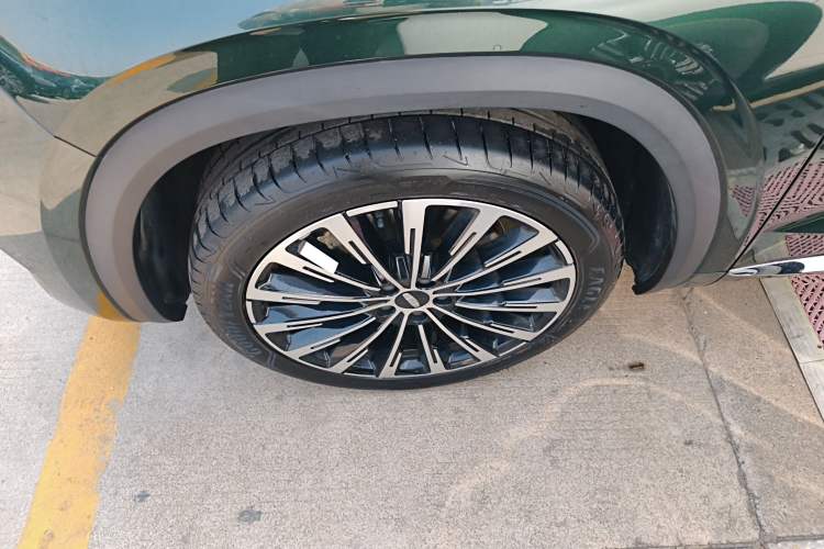 Used Geely Auto Monjaro L 2025 Dongfang Yao 2.0TD Automatic All-Wheel-Drive Wangyue Edition Exterior 4