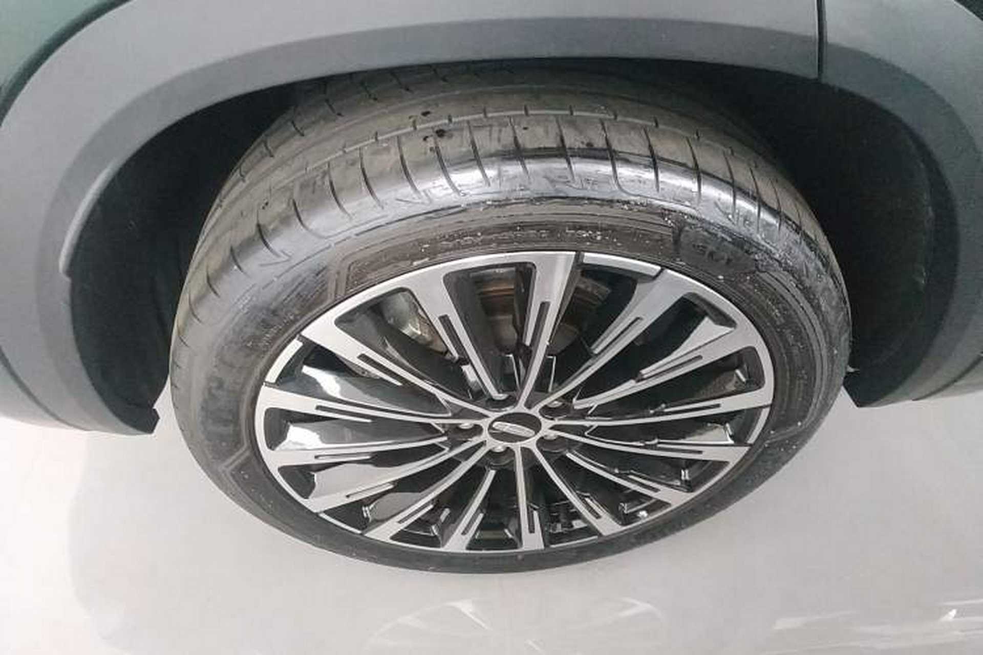 Used Geely Auto Monjaro L 2025 Dongfang Yao 2.0TD Automatic All-Wheel-Drive Wangyue Edition Exterior 5