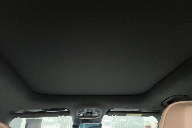 Used Geely Auto Monjaro L 2025 Dongfang Yao 2.0TD Automatic All-Wheel-Drive Wangyue Edition Headliner