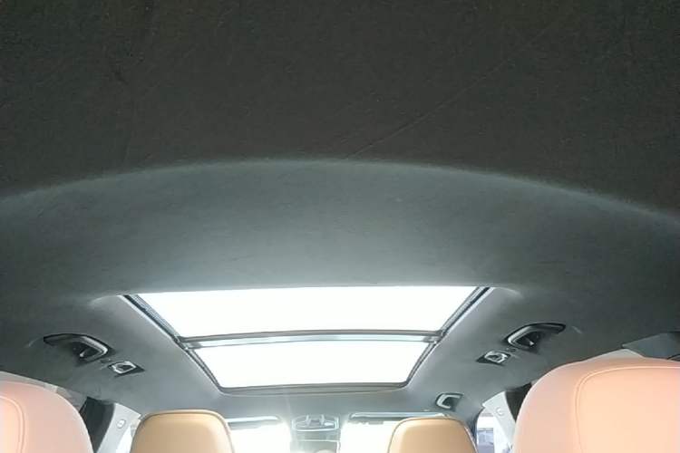 Used Geely Auto Monjaro L 2025 Dongfang Yao 2.0TD Automatic All-Wheel-Drive Wangyue Edition Headliner