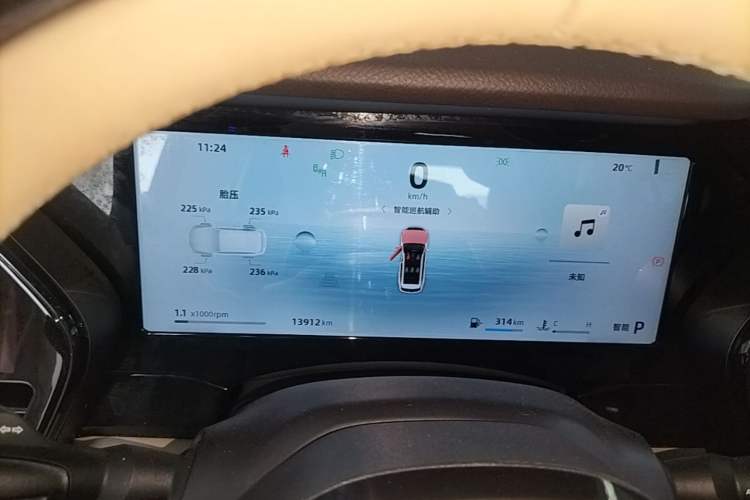 Used Geely Auto Monjaro L 2025 Dongfang Yao 2.0TD Automatic All-Wheel-Drive Wangyue Edition Instrument Cluster