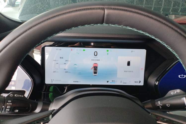Used Geely Auto Monjaro L 2025 Dongfang Yao 2.0TD Automatic Lanxing Edition Instrument Cluster