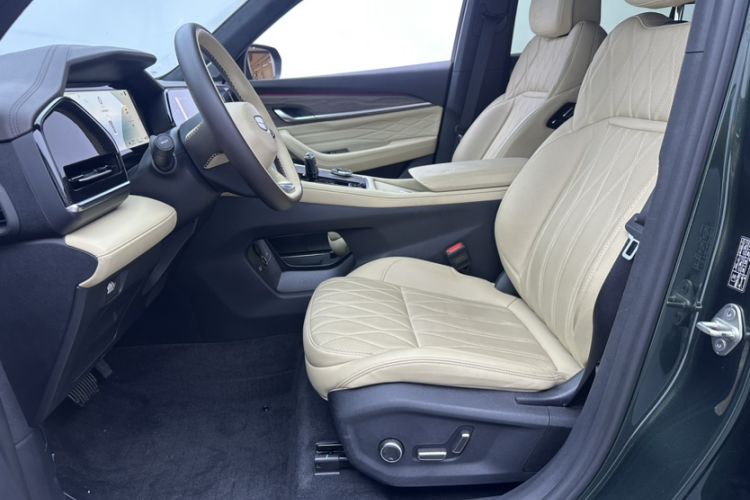 Used Geely Auto Monjaro L 2025 Dongfang Yao 2.0TD Automatic All-Wheel-Drive Wangyue Edition Interior 1