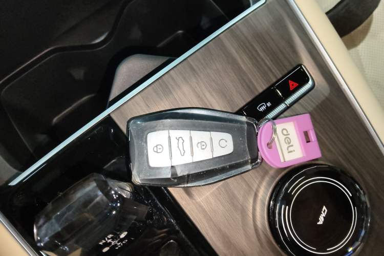 Used Geely Auto Monjaro L 2025 Dongfang Yao 2.0TD Automatic All-Wheel-Drive Wangyue Edition Interior 1