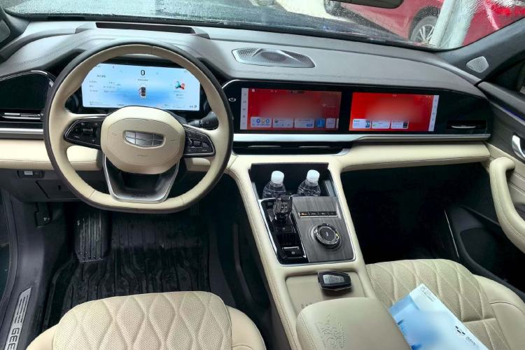 Used Geely Auto Monjaro L 2025 Dongfang Yao 2.0TD Automatic All-Wheel-Drive Wangyue Edition Interior 2