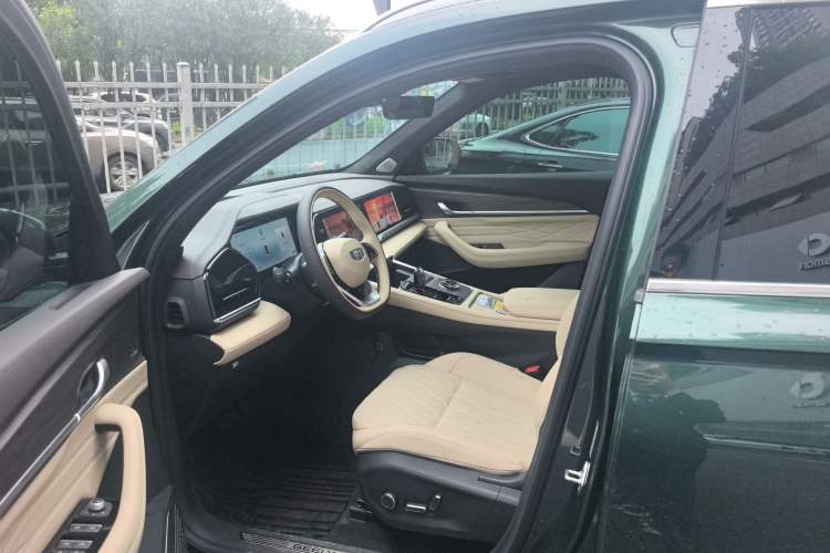 Used Geely Auto Monjaro L 2025 Dongfang Yao 2.0TD Automatic Lanxing Edition Interior 3