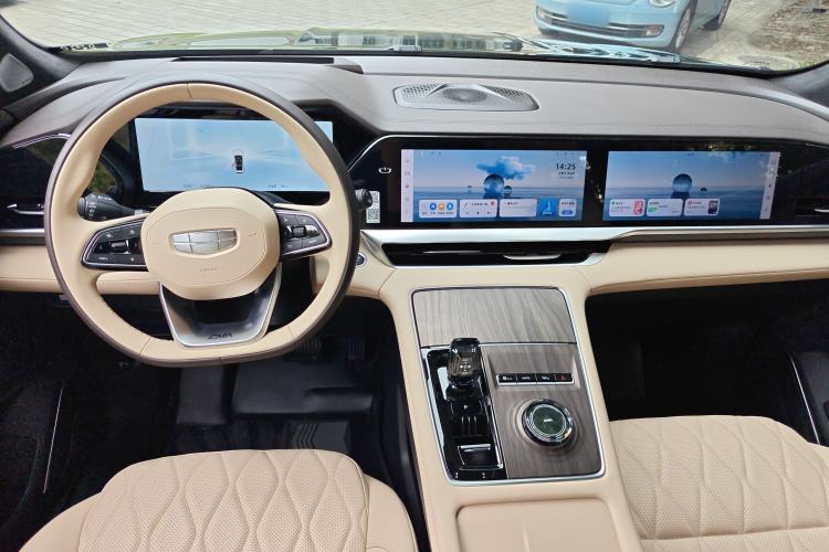 Used Geely Auto Monjaro L 2025 Dongfang Yao 2.0TD Automatic All-Wheel-Drive Wangyue Edition Interior 3