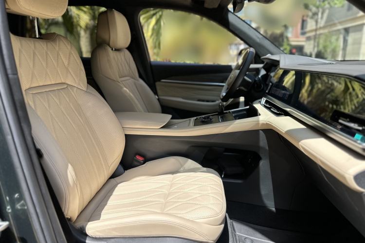 Used Geely Auto Monjaro L 2025 Dongfang Yao 2.0TD Automatic All-Wheel-Drive Wangyue Edition Interior 3