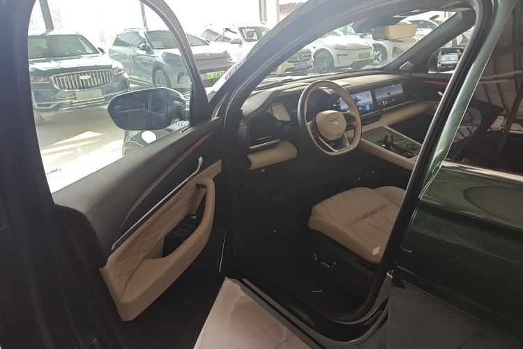 Used Geely Auto Monjaro L 2025 Dongfang Yao 2.0TD Automatic All-Wheel-Drive Wangyue Edition Interior 3