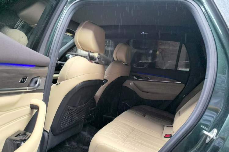 Used Geely Auto Monjaro L 2025 Dongfang Yao 2.0TD Automatic All-Wheel-Drive Wangyue Edition Interior 4