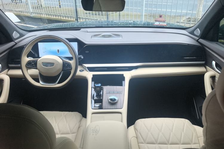 Used Geely Auto Monjaro L 2025 Dongfang Yao 2.0TD Automatic Lanxing Edition Interior 4