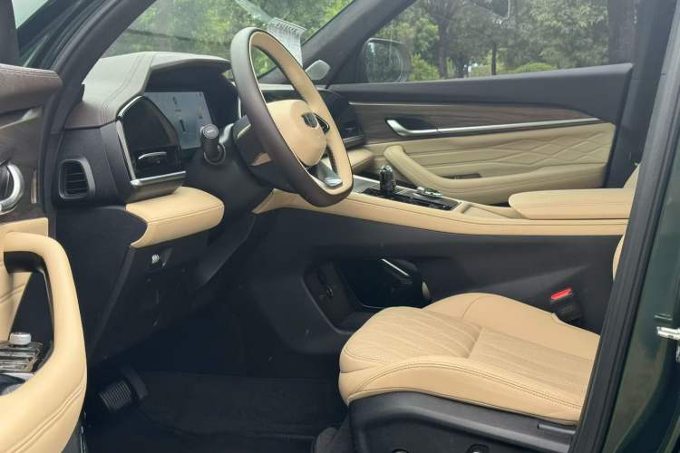 Used Geely Auto Monjaro L 2025 Dongfang Yao 2.0TD Automatic All-Wheel-Drive Wangyue Edition Interior 5