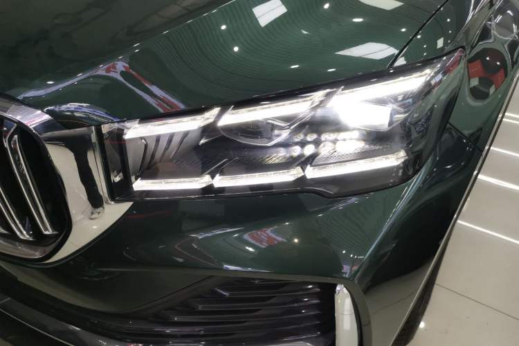 Used Geely Auto Monjaro L 2025 Dongfang Yao 2.0TD Automatic All-Wheel-Drive Wangyue Edition Left Front Headlight