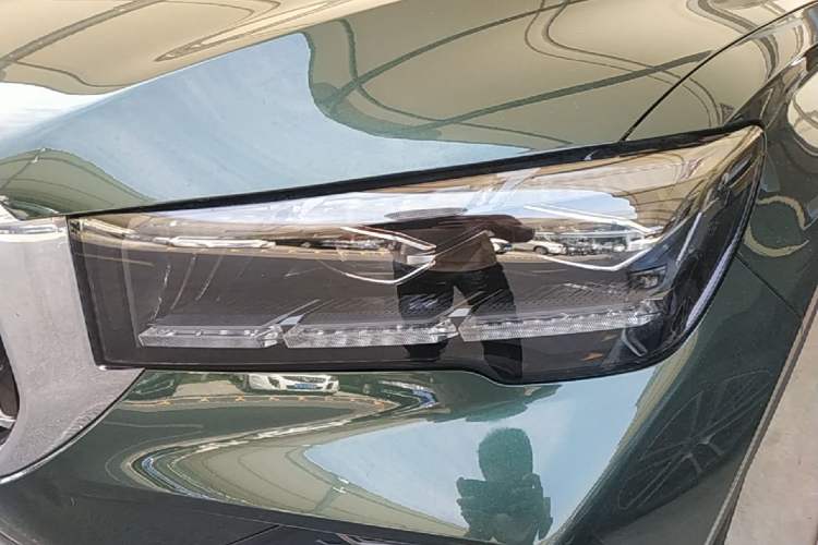 Used Geely Auto Monjaro L 2025 Dongfang Yao 2.0TD Automatic All-Wheel-Drive Wangyue Edition Left Front Headlight