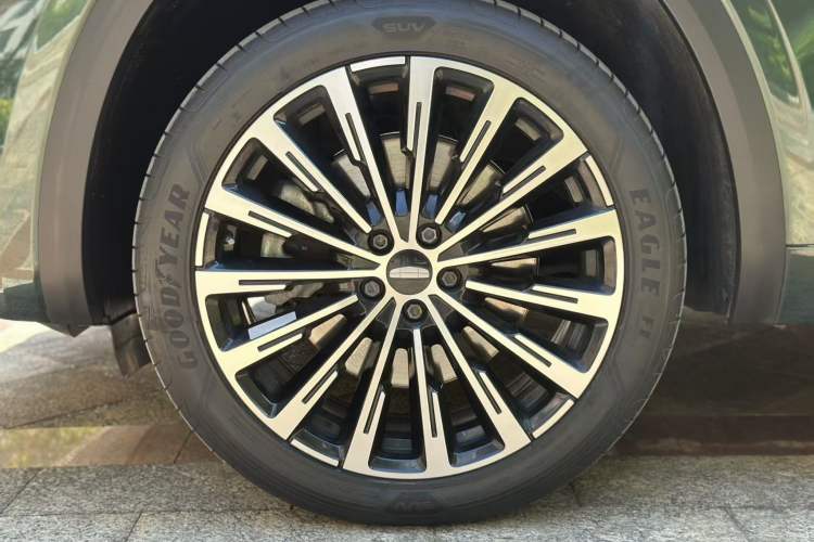 Used Geely Auto Monjaro L 2025 Dongfang Yao 2.0TD Automatic All-Wheel-Drive Wangyue Edition Left Front Wheel Hub