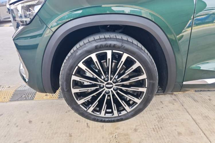Used Geely Auto Monjaro L 2025 Dongfang Yao 2.0TD Automatic Lanxing Edition Left Front Wheel Hub