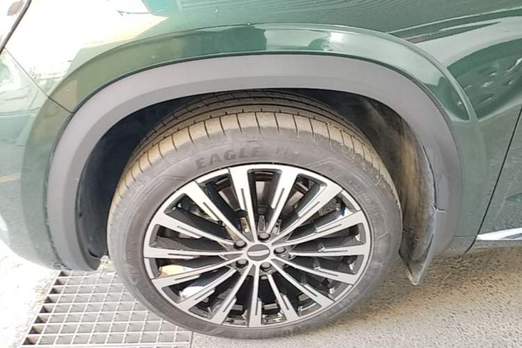 Used Geely Auto Monjaro L 2025 Dongfang Yao 2.0TD Automatic All-Wheel-Drive Wangyue Edition Left Front Wheel Hub