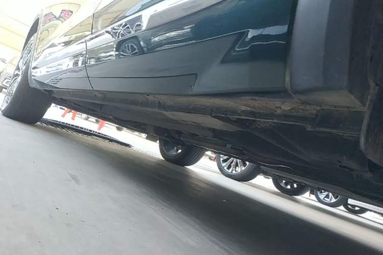 Used Geely Auto Monjaro L 2025 Dongfang Yao 2.0TD Automatic All-Wheel-Drive Wangyue Edition Left Side Sill