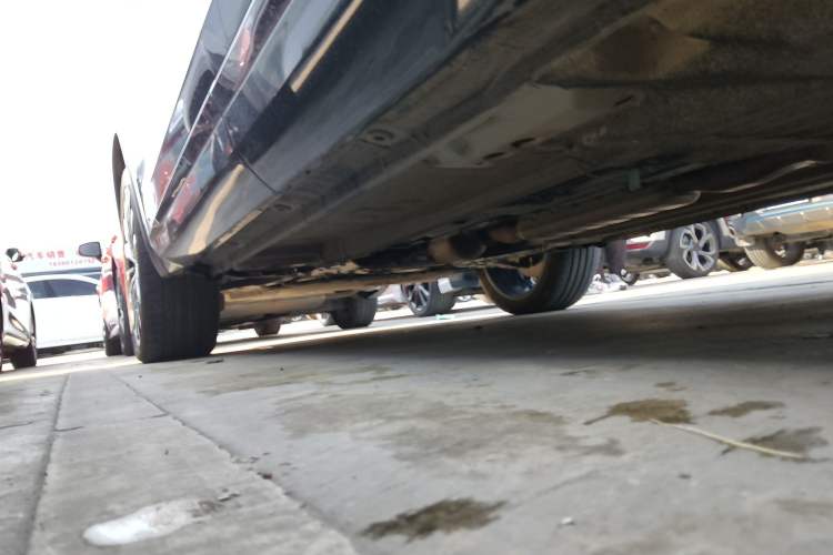 Used Geely Auto Monjaro L 2025 Dongfang Yao 2.0TD Automatic All-Wheel-Drive Wangyue Edition Left Side Sill