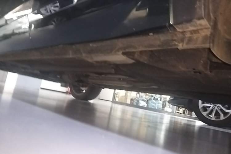 Used Geely Auto Monjaro L 2025 Dongfang Yao 2.0TD Automatic All-Wheel-Drive Wangyue Edition Left Side Sill