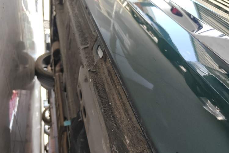 Used Geely Auto Monjaro L 2025 Dongfang Yao 2.0TD Automatic All-Wheel-Drive Wangyue Edition Left Side Sill