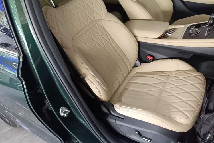 Used Geely Auto Monjaro L 2025 Dongfang Yao 2.0TD Automatic All-Wheel-Drive Wangyue Edition Right Front Seat