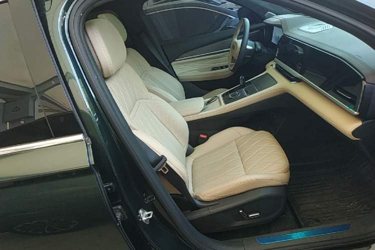Used Geely Auto Monjaro L 2025 Dongfang Yao 2.0TD Automatic All-Wheel-Drive Wangyue Edition Right Front Seat