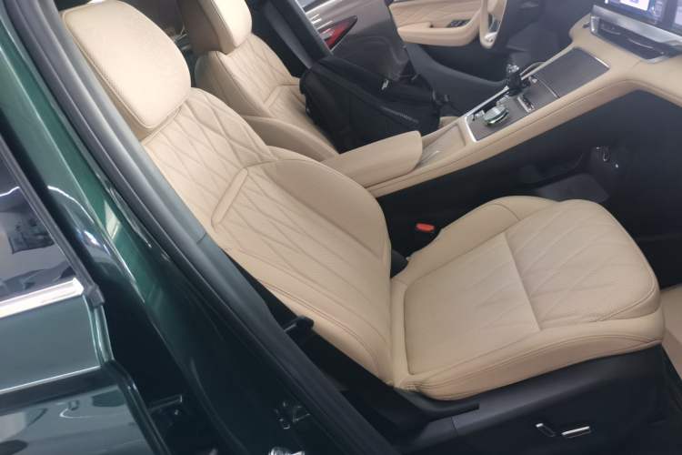 Used Geely Auto Monjaro L 2025 Dongfang Yao 2.0TD Automatic All-Wheel-Drive Wangyue Edition Right Front Seat