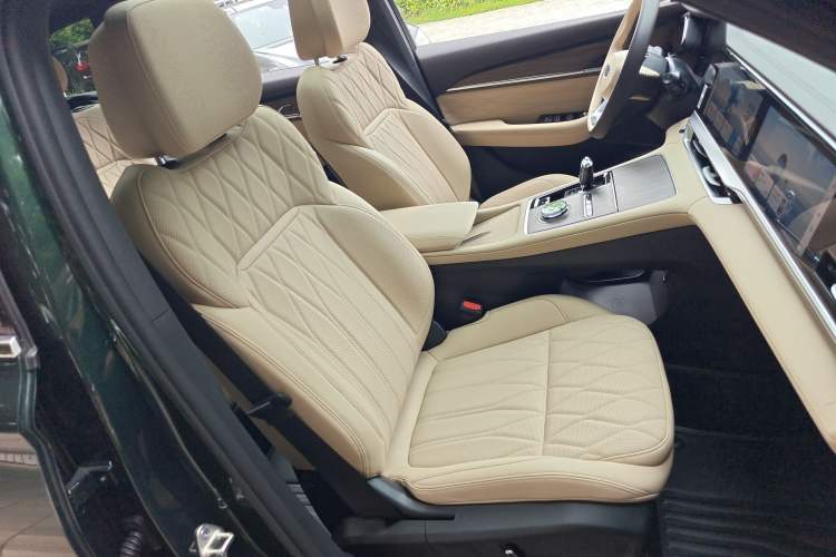 Used Geely Auto Monjaro L 2025 Dongfang Yao 2.0TD Automatic All-Wheel-Drive Wangyue Edition Right Front Seat