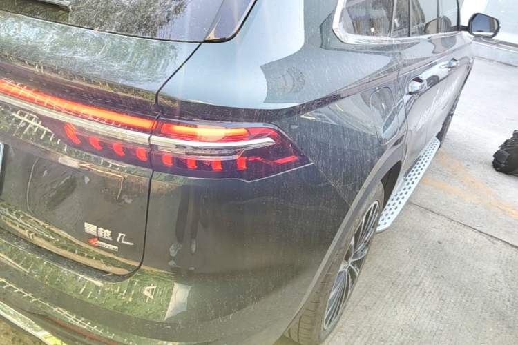 Used Geely Auto Monjaro L 2025 Dongfang Yao 2.0TD Automatic All-Wheel-Drive Wangyue Edition Right Rear Taillight