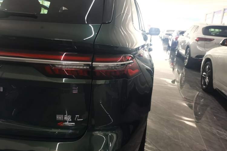 Used Geely Auto Monjaro L 2025 Dongfang Yao 2.0TD Automatic All-Wheel-Drive Wangyue Edition Right Rear Taillight
